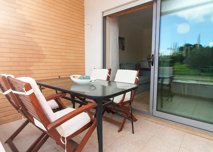 White House 80 By Ici * Albufeira