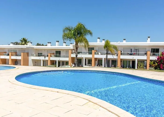 White House 80 By Ici * Albufeira